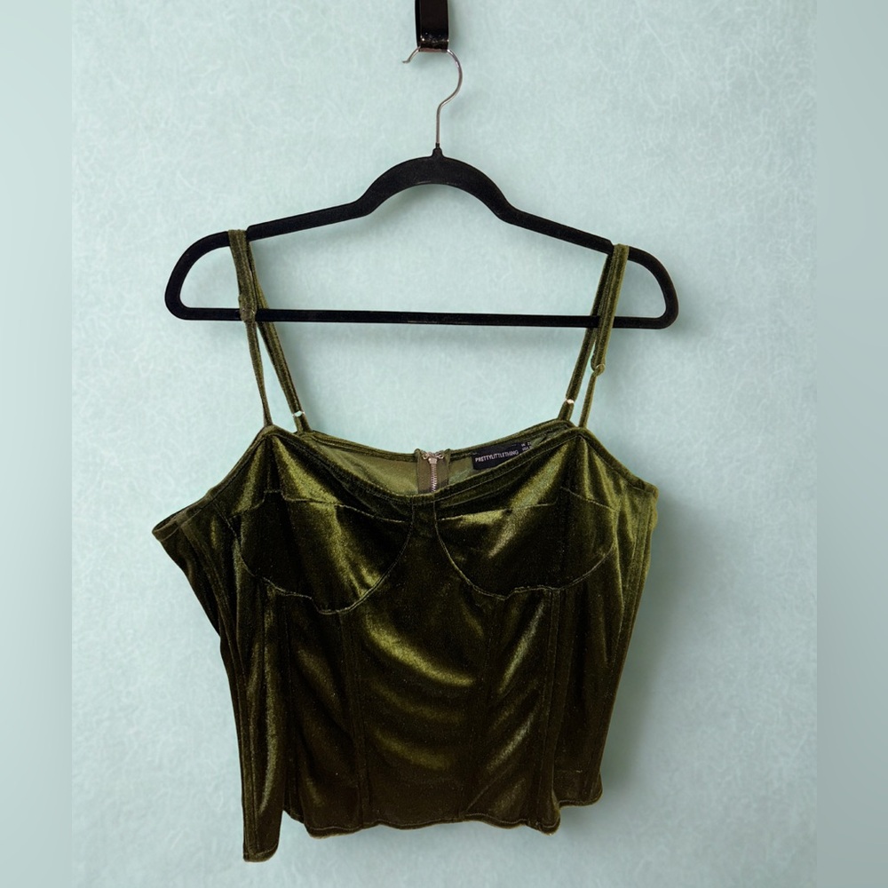 PrettyLittleThing Womens Green Spaghetti Velvet Sleeveless Crop Top Size 16